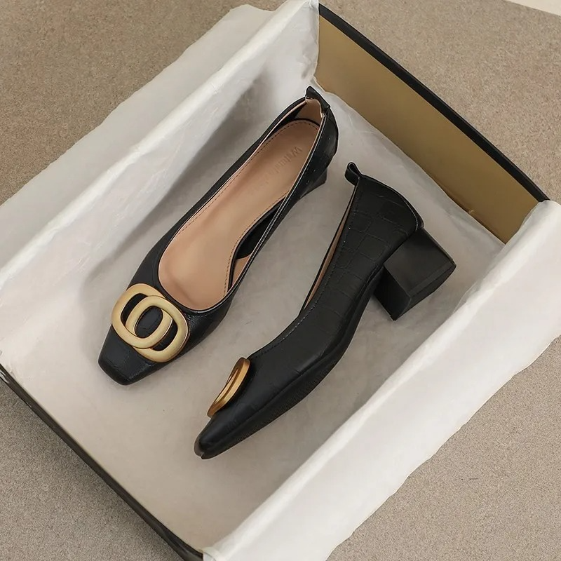 Lowella | Leather Crest Heels