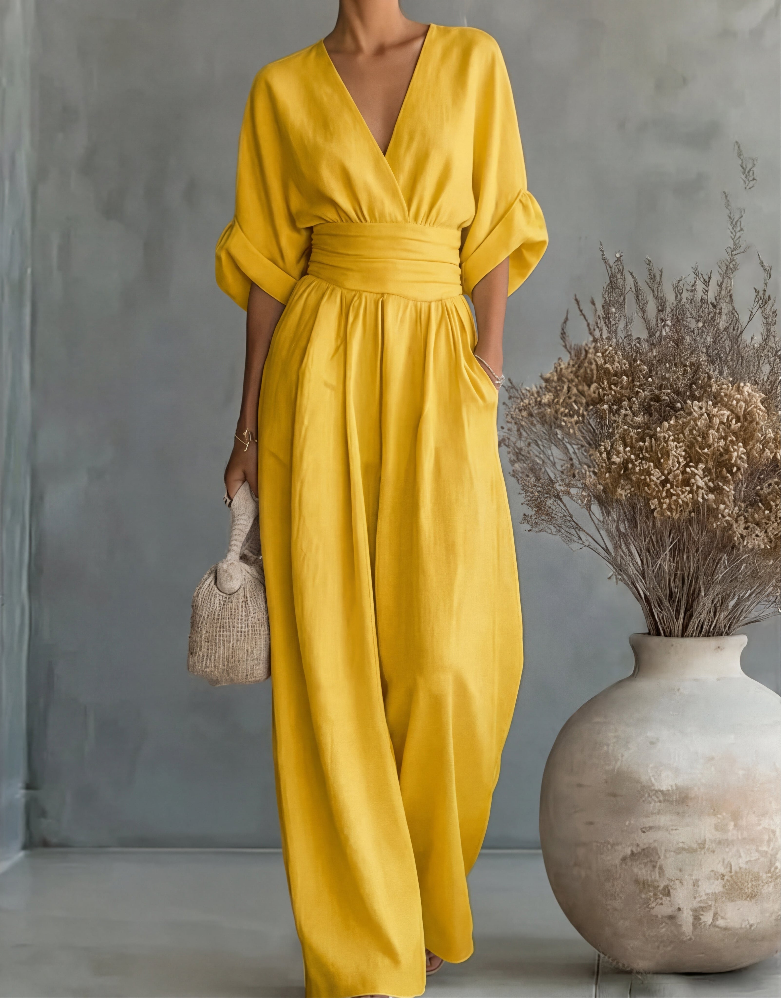 Giulia | Elegante Tuta con Scollo a V e Gambe Larghe