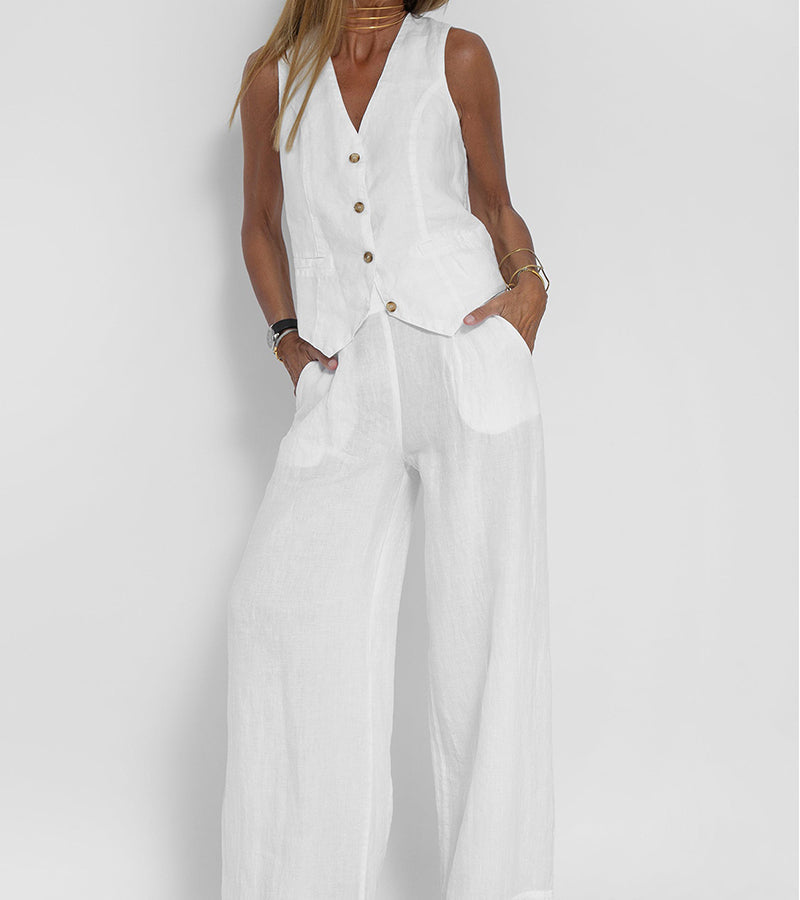 Aira | Elegant waistcoat and wide-leg trousers